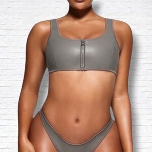SKIMS Scuba Swim Rubberized Scoop Neck Bikini Top Size L In Grey Chalk NWT